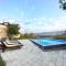 Saguramo Cozy Villa with Pool & Mountain View - Saguramo