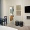 Independence Square 212, Studio with Beautiful Finishes. A+ Location in Downtown Aspen - Aspen