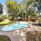 Pool HotTub HalfAcre 5 BR 3 Full Bath Slps16 EVCharge - Spring