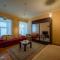 Romeo Family Apartments