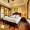 CasaDeRio Residences DeluxRiverSuite Walk5minsToJonkerSt By Heystay Management