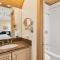 Independence Square 300, Nice Hotel Room with Great Views, Location & Rooftop Hot Tub!