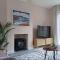 Beautifully decorated large family home in seaside town with large garden - Colwyn Bay