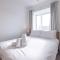 Entire 1 Bed - No. 45 - Free Parking - The Cosy Collection Ltd