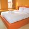 World Cat Beach & Resort เวิลด์แคท บีช แอนด์ รีสอร์ท