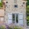 Cozy Gîte "Le Cabanon" for 2 People Fully Equipped with Great View on Mont-Ventoux
