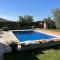 Villa Mirela with a comfortable garden and pool - Grandići