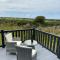 Modern Lodge with Amazing Views - 纽基