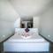 Beachfront Villa Hideaway ZanzibarHouses