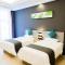 Thank Inn Plus Datong Senyuan Building High-Speed Railway Station