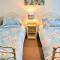 Bay View, Sleeps 18, 7 Bedrooms, 7 Bathrooms, Seafront, Criccieth