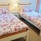 Bay View, Sleeps 18, 7 Bedrooms, 7 Bathrooms, Seafront, Criccieth