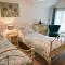 Bay View, Sleeps 18, 7 Bedrooms, 7 Bathrooms, Seafront, Criccieth