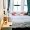 Glan y Mor, Sleeps 20, 8 Bedrooms, 8 Bathrooms, Seafront, Criccieth