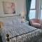 Glan y Mor, Sleeps 20, 8 Bedrooms, 8 Bathrooms, Seafront, Criccieth