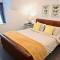 Glan y Mor, Sleeps 20, 8 Bedrooms, 8 Bathrooms, Seafront, Criccieth
