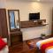 Redstone Regency Hotel