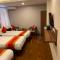 Redstone Regency Hotel