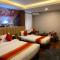Redstone Regency Hotel