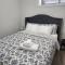 Cozy new 1 bed suite workplace wifi smartlock - Эдмонтон