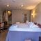 CRU Hotel