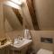 CRU Hotel