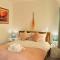Stunning Guest House FREE WiFi &Parking