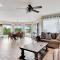 Pool and Dock Access Lakefront Hot Springs Condo! - 温泉城