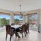 Pool and Dock Access Lakefront Hot Springs Condo! - 温泉城