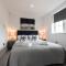 LUXURIOUS Apartments FREE parking and FREE WiFi! - Staines