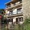 Sea and Sunshine 100m to beach,free parking,centar,View