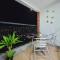 Modern High-Rise 2/2 Apartment with City View. - 萨瓦内塔