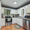 Hot Tub, Fire Pit and Barrel Sauna Poconos Abode