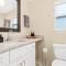 New! Comfy 1BR Upper Flat near Downtown Roseville