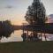 BowLakeHouse - Lakefront Cottage with Beach - Bancroft