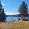 BowLakeHouse - Lakefront Cottage with Beach - Bancroft