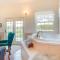 Ocean Shores Condo with Private Tub Less Than 1 Mi to Beach!