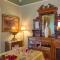 Victorian House Bed and Breakfast Victorian House Bed and Breakfast