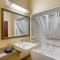 Best Western Plus Springfield Airport Inn
