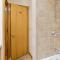 Beautifully Decorated Upscale Two bedroom HRE1