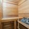 Beautifully Decorated Upscale Two bedroom HRE1
