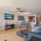 Menehune Shores 218- Updated Prime Oceanfront 3 bedroom at Menehune Shores