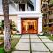 De Crown Luxury Hotel