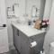 New built house, Stay in Style Guest Suite, 2bedroom, 2bed, 2bath