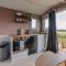 Barley Shepherd Hut - Snettisham Meadows - 金斯林