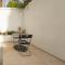 Central Stunning 2BR Flat w2 Patio in Kensington