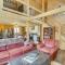 Secluded Cabin w/ Mtn Views ~ 33 Mi to Bigfork!