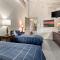 Enclave 308, Snowmass Ski-In/Ski-Out Condo w/Shared Pool/Hot Tub