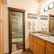 Enclave 312, Ski-In/Ski-Out Condo, Top Floor w/ Hot Tub, Gym and Out Door Pool in Snowmass