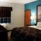 Super 8 by Wyndham Grove City